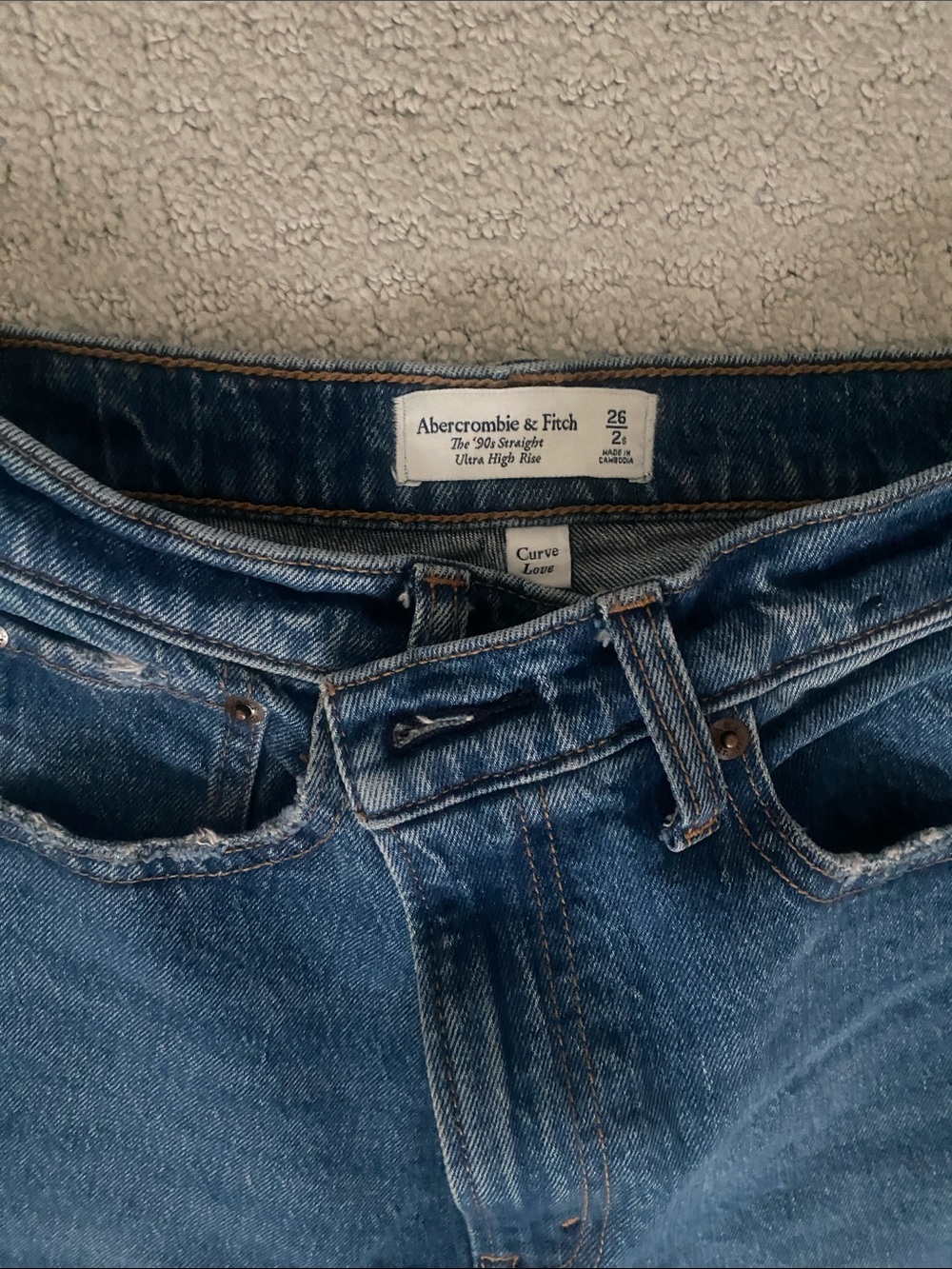 Abercrombie & Fitch Women's Curve Love Jeans - Picture 2 of 3
